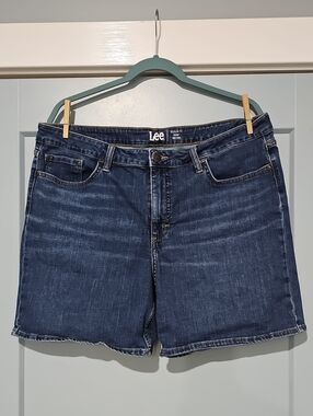 Lee Dark Blue Denim Shorts with Contrast Stitching